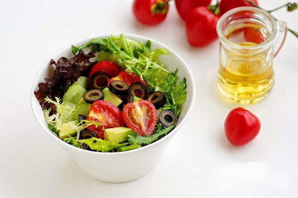 Học cách làm salad rau quả giảm cân cho mùa hè